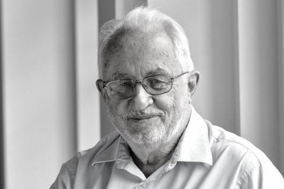 Prof Josef Michl